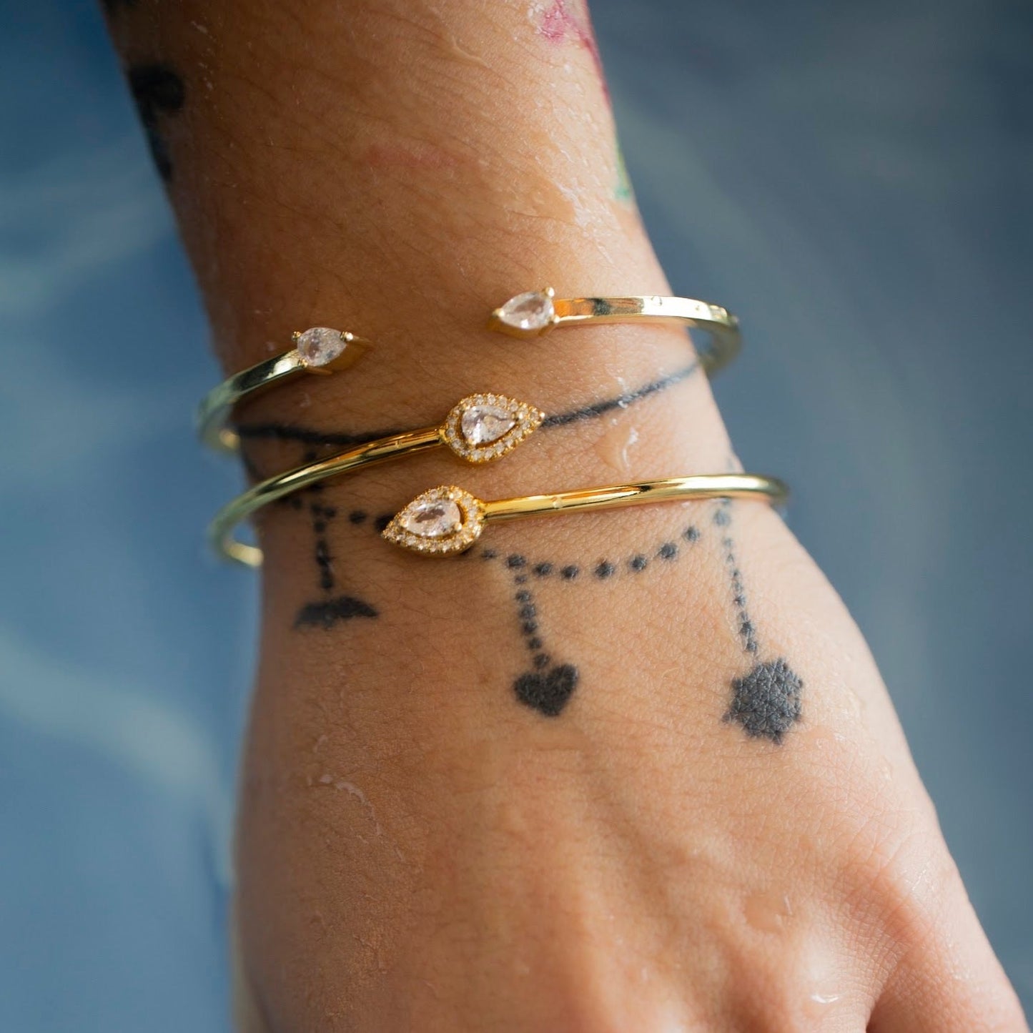 Aquafin Bangle