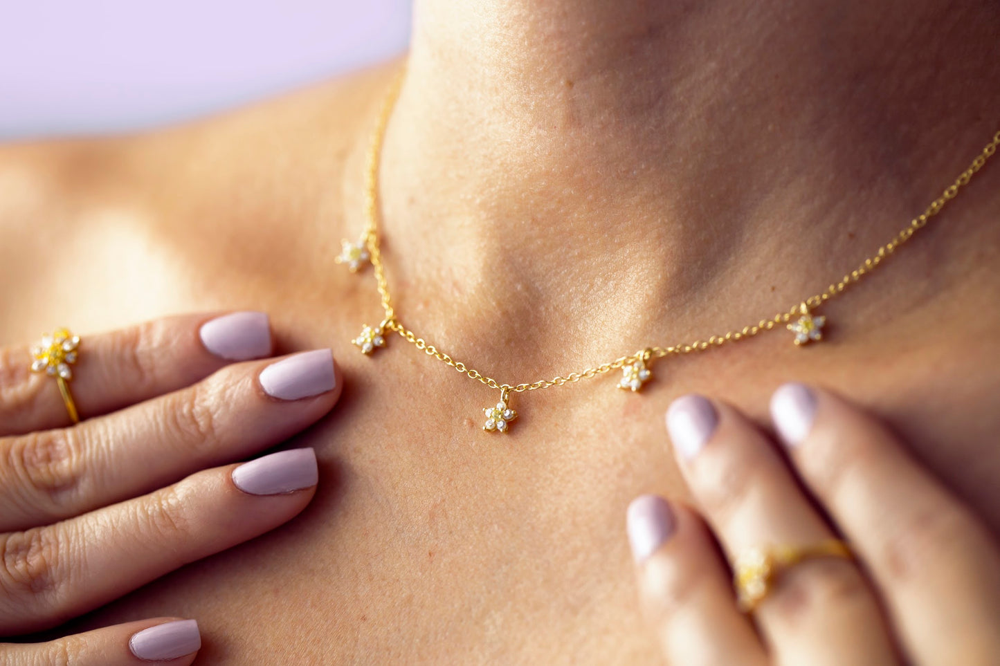 Send Flowers necklace