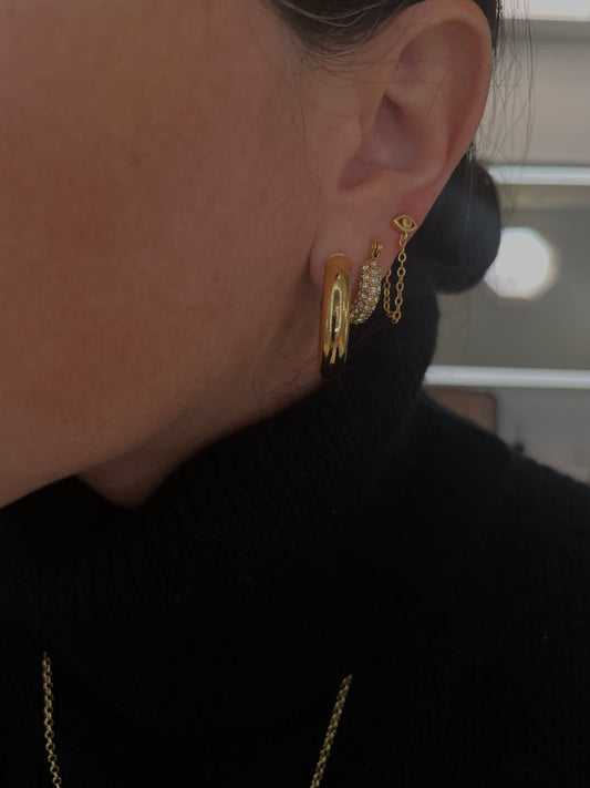 Ojitos  Chain Earrings